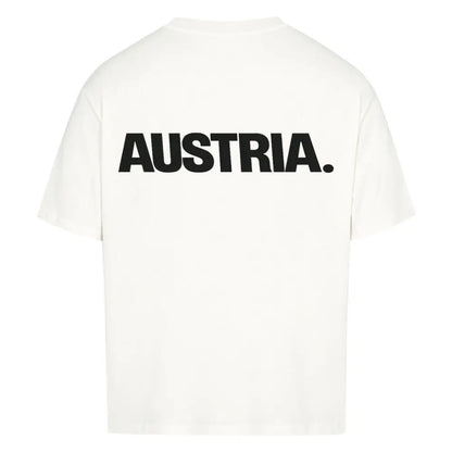 Oversized Fußball-Fanshirt der österreichischen Nationalmannschaft in Weiß mit modernem Streetwear-Fit für einen lässigen und sportlichen Look.