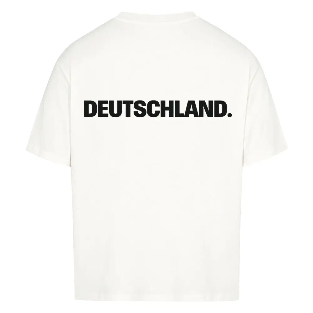 Oversized Fußball-Fanshirt der deutschen Nationalmannschaft in Weiß mit modernem Streetwear-Fit für einen lässigen und sportlichen Look.